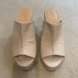 Oasis Society - size 8 heels